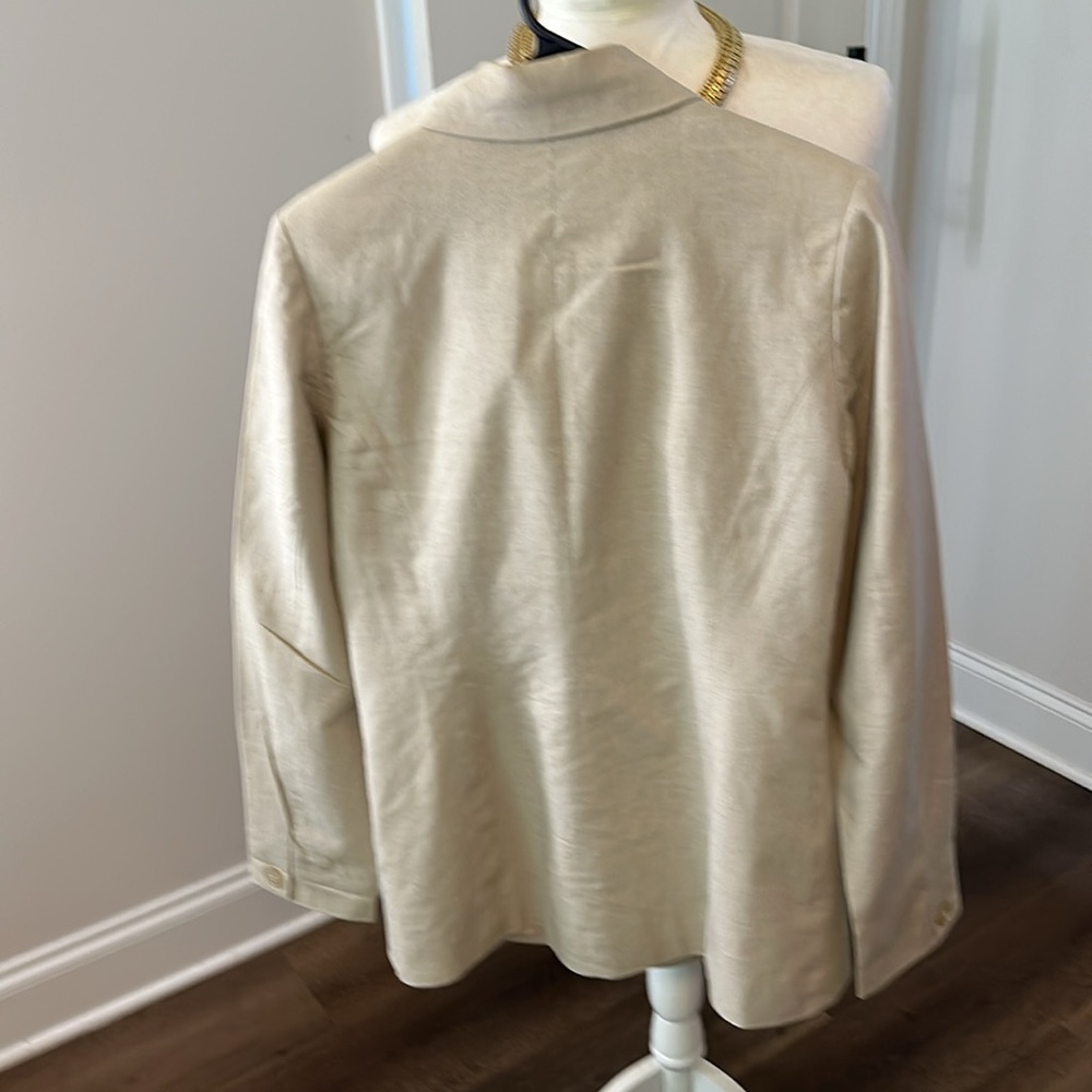 Chadwick’s nude blazer size 6. In great condition. - Picture 11 of 12